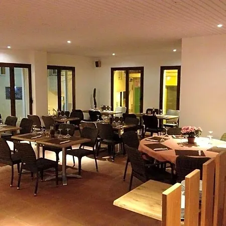 Hotel L Hostalet De Tossa 2*